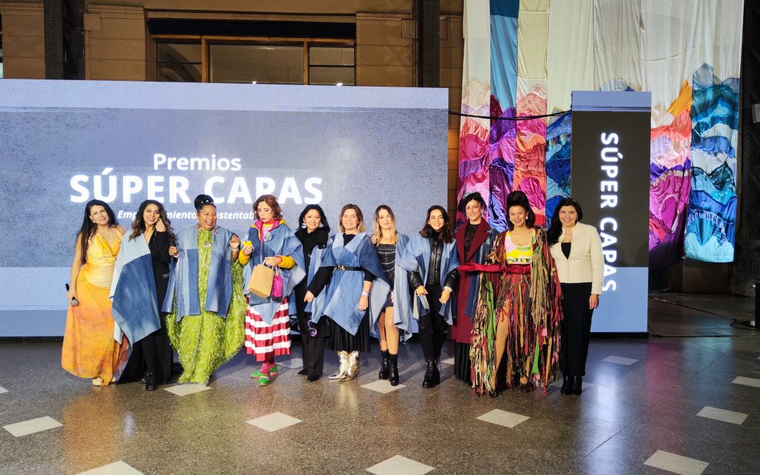 Súper Capas 2025: antofagastina recibe premio por su trabajo en sostenibilidad y su impacto en el territorio