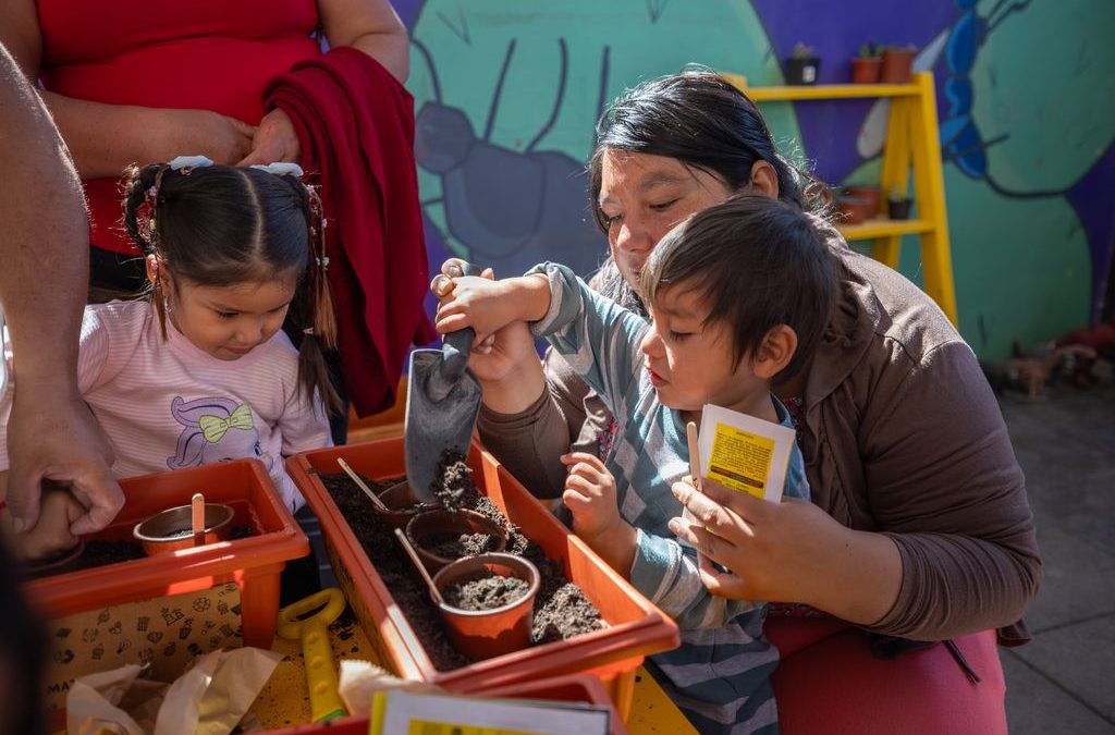 Jardín Infantil Estación de Niños participa del taller de huerto casero impulsado por Lomas Bayas en Baquedano